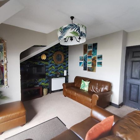 Palm Cove Bundoran Luxurious Sea View Balcony Free Wifi Netflix Sleeps 5 Apartment Bagian luar foto