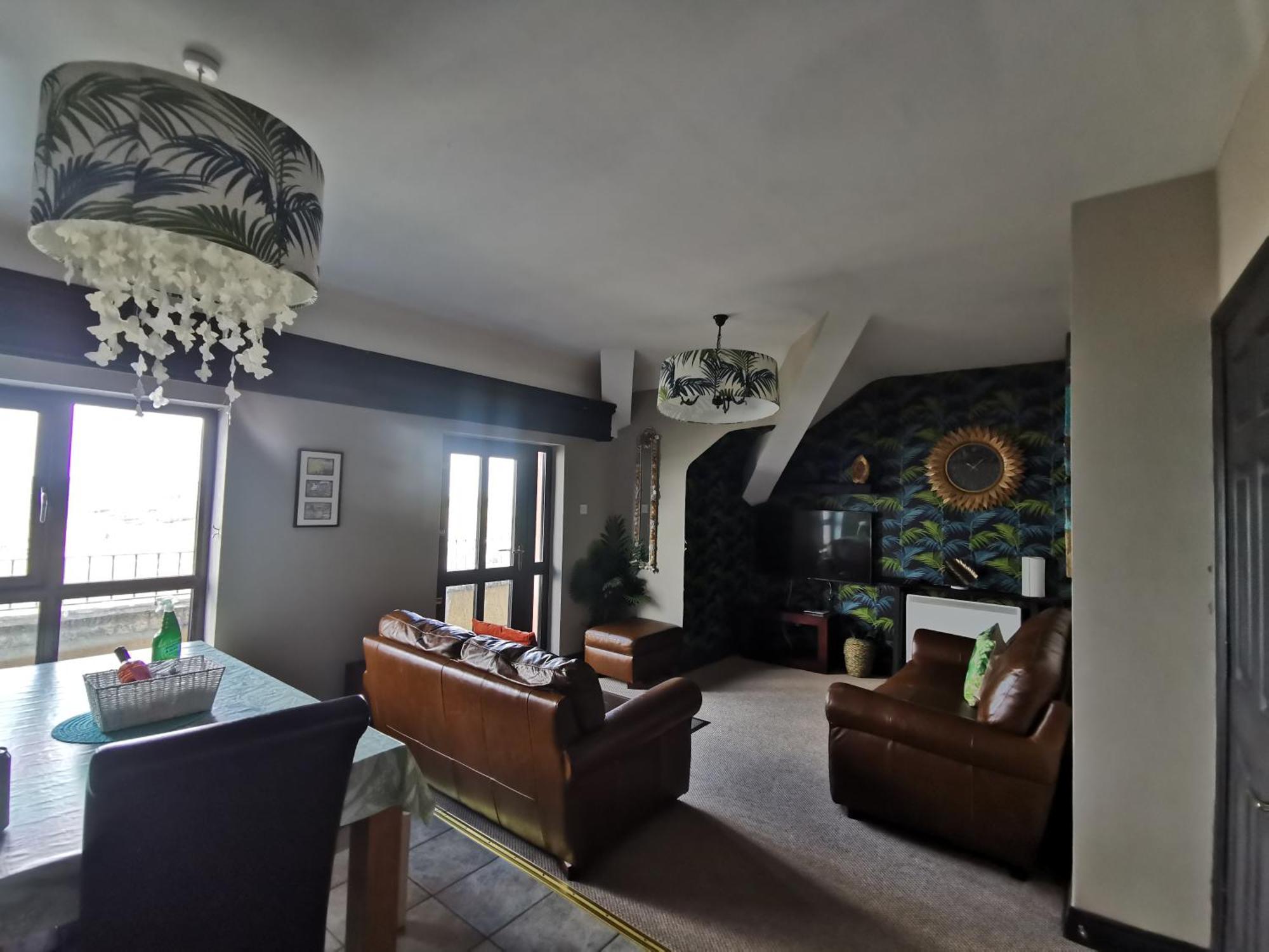 Palm Cove Bundoran Luxurious Sea View Balcony Free Wifi Netflix Sleeps 5 Apartment Bagian luar foto