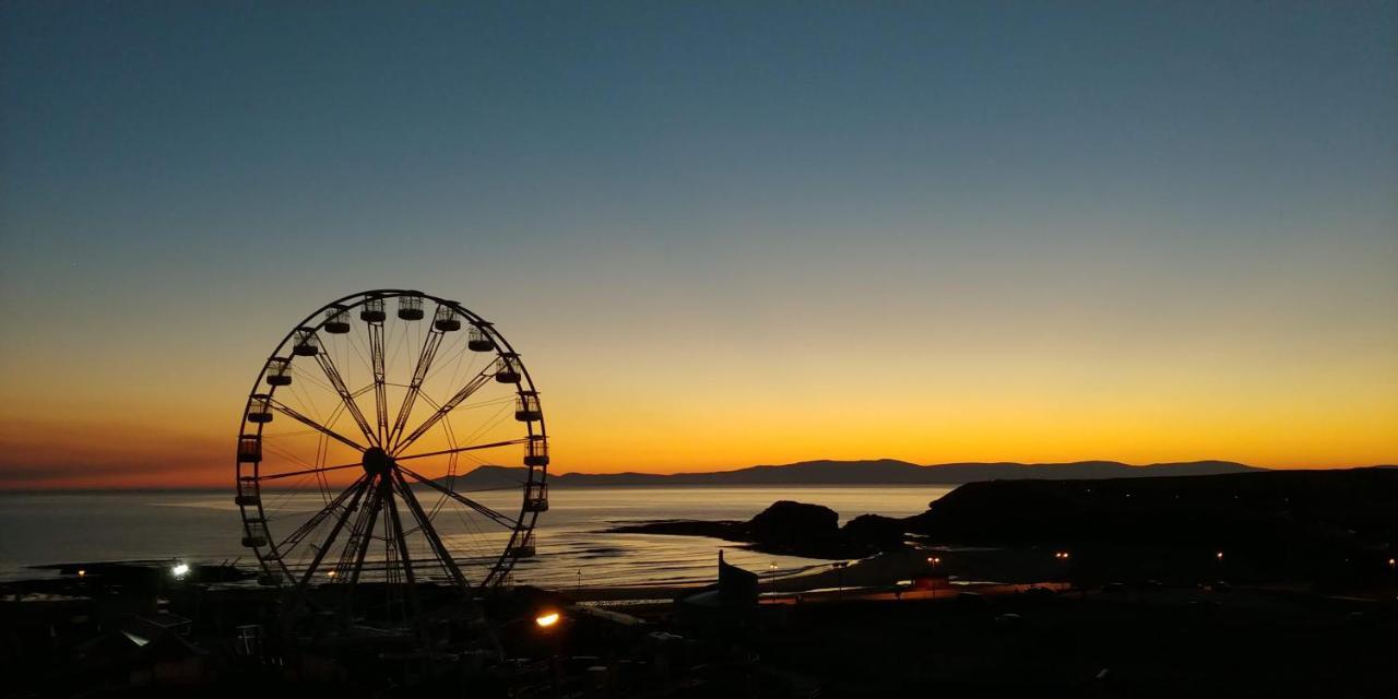 Palm Cove Bundoran Luxurious Sea View Balcony Free Wifi Netflix Sleeps 5 Apartment Bagian luar foto